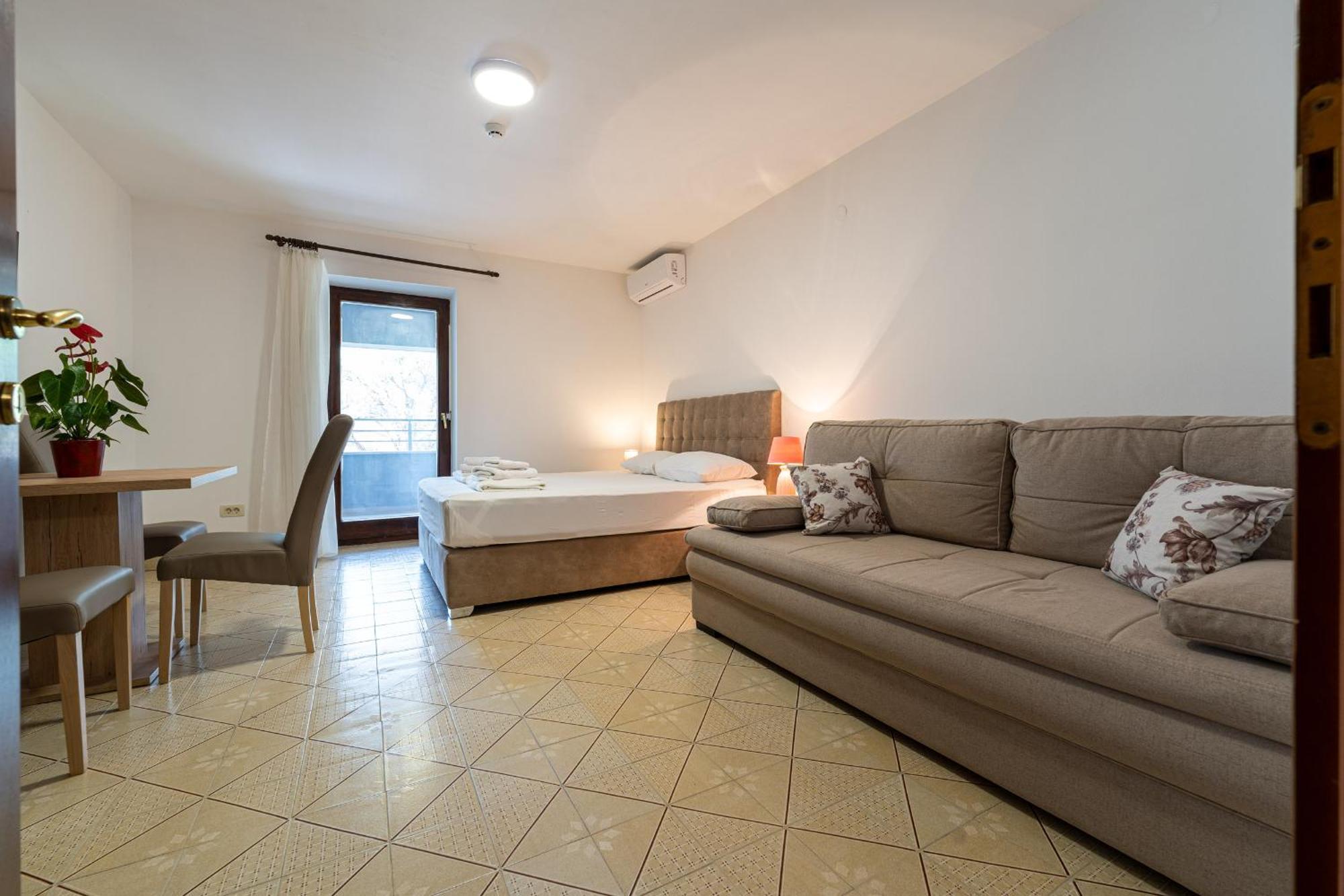 Studio Apartments Marea 2 Budva Oda fotoğraf